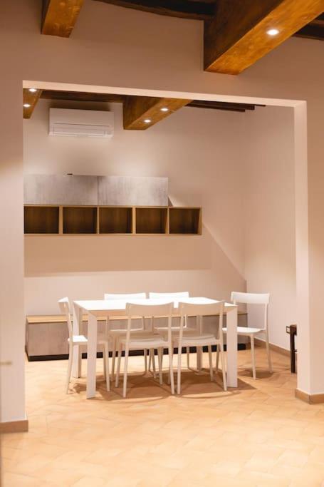 פירנצה Cozy And Charmin 3Br Apartment Steps By Duomo מראה חיצוני תמונה