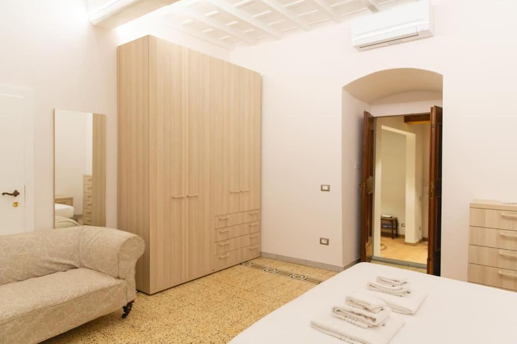 פירנצה Cozy And Charmin 3Br Apartment Steps By Duomo מראה חיצוני תמונה