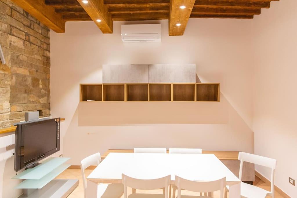 פירנצה Cozy And Charmin 3Br Apartment Steps By Duomo מראה חיצוני תמונה