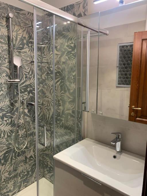 פירנצה Cozy And Charmin 3Br Apartment Steps By Duomo מראה חיצוני תמונה