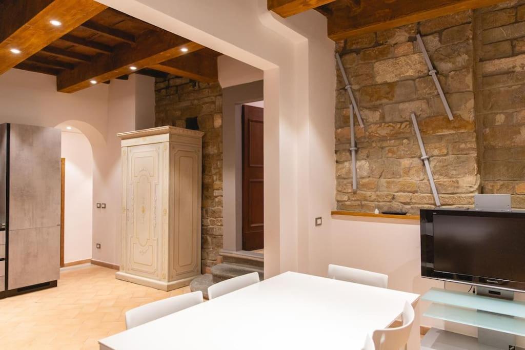 פירנצה Cozy And Charmin 3Br Apartment Steps By Duomo מראה חיצוני תמונה