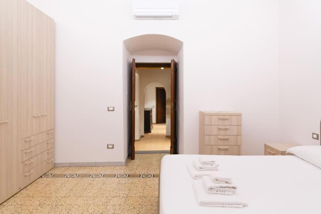 פירנצה Cozy And Charmin 3Br Apartment Steps By Duomo מראה חיצוני תמונה